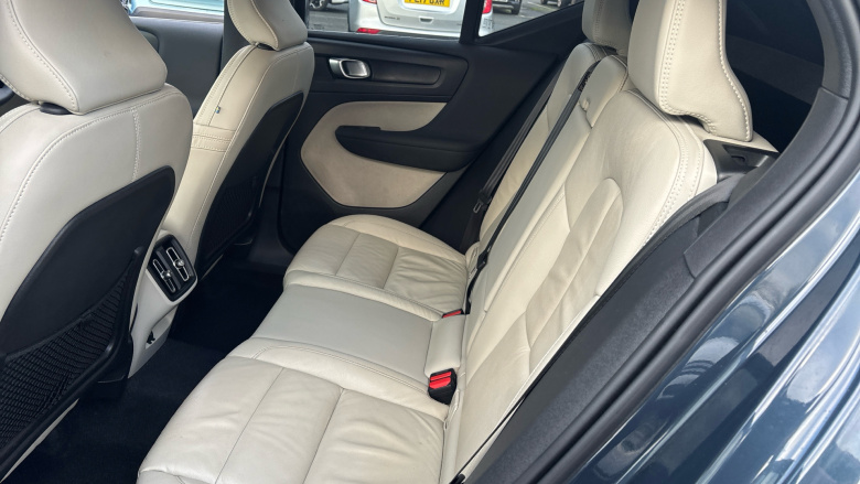 Volvo Xc40 1.5 T3 [163] Inscription 5dr Geartronic Petrol Estate